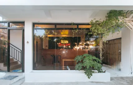 RedDoorz @ Recson Boracay Hostel