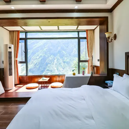 Jiaju secret realm  starry sky homestay