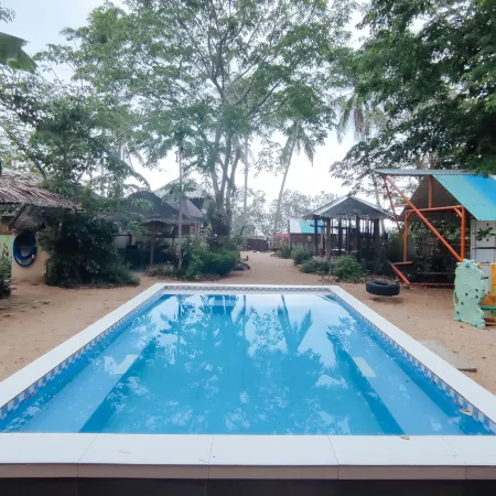 The Clara Beach and Guest House