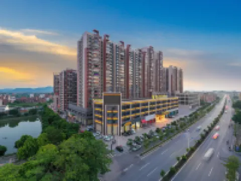 Vienna International Hotel (Guangdong Luoding Xicheng Duhui) Hotel di Luoding