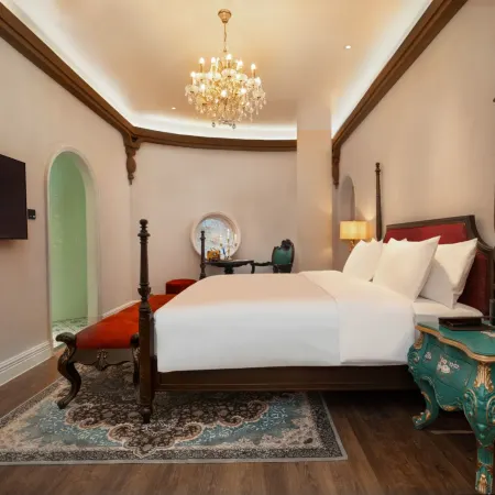 Deyang Castle Hotel