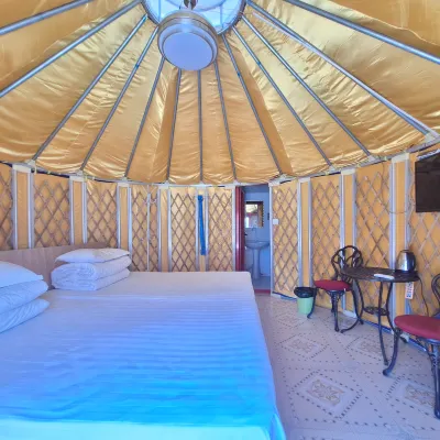 Bashang Yijia Homestay (Zhangbei)