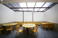 Shaorui Intelligent Hotel