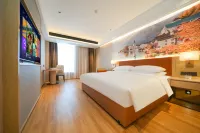 Vienna Hotel (Zhangzhou Jinfeng Industrial Park Business Center) Отели рядом с достопримечательностью «Китайский Женщин-Веллоу Фэй Фэй»