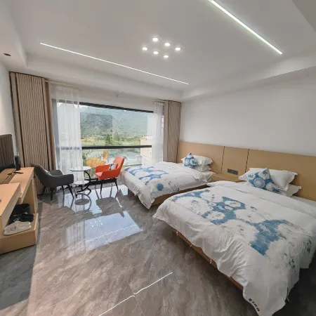 Xiongfei Inn Homestay