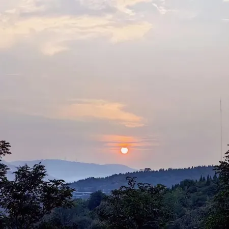 Shan Ye Yun Ye · Private Hot Spring Qingye Homestay (Xinmi)