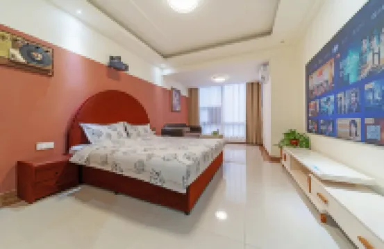 Blueberry apartment chain (Lushangzhongxin store)