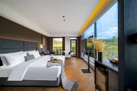 JUN  YI HOLIDAY HOTEL