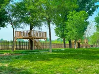 Aiermei HiMaMa Family Hotel (Huanqiu Yingcheng) Hotels near Rongqing Ecological Park