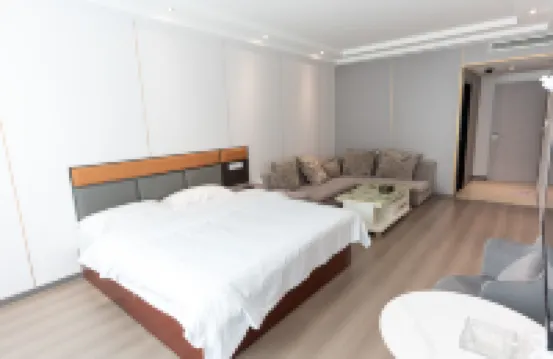 Shell Hotel (Jiefang Road, Yuexi County)