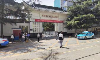 JI Hotel (Lanzhou Anning Xibei Shida)