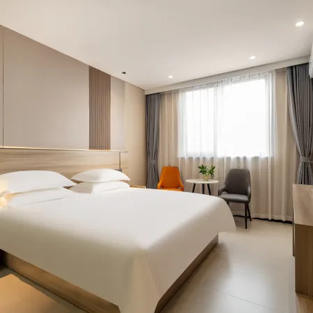Lai Xinyuan Light Luxury Hotel (Taizhou Jiaojiang Pier 7 Store)