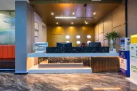 Multi-dimensional World E-sports Hotel (Guangyuan Branch) Các khách sạn ở Dongba