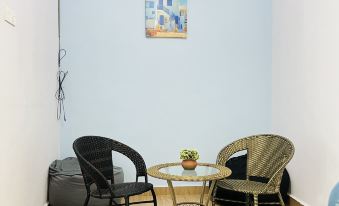 Spacious 13 Pax Classic Home in Kuantan for Family