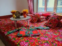 Zhang Hongyu Guest House (Erlang River Scenic Area)