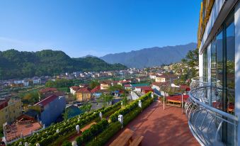 Sapa Village Hotel