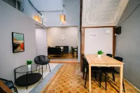 Swing & Pillows @ 87 Chulia St, Georgetown Penang