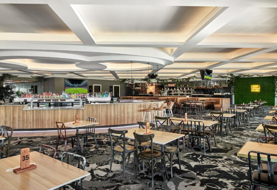 홀리데이 인 워릭 팜의 조식 뷔페