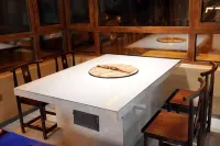 Xuegu Xinxuan Inn (at the China Xuegu Scenic Area)