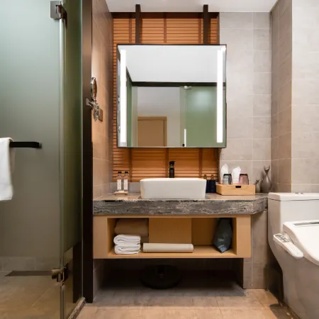 West Street Inn Отели рядом с достопримечательностью «Монастырь Кайюань»