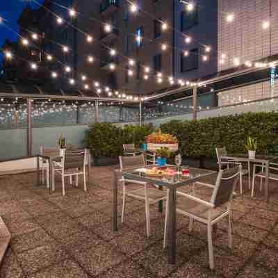 iHホテルズ ミラノ セント ジョン セスト サン ジョバンニ Hotel Exterior