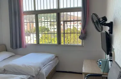 Huidong Xinxin Hotel Отели в г. Хуэйдун