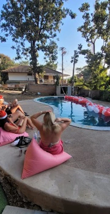 รูปภาพของแมด มังกี้ ปาย