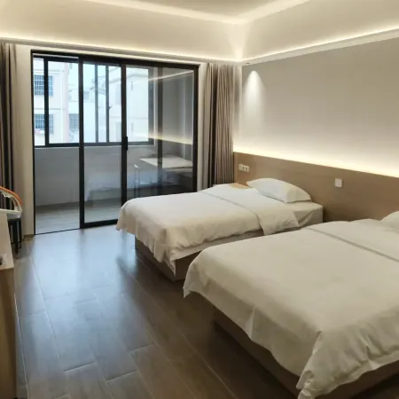 Haikou Zhouren Apartment (Wanda Plaza Convention and Exhibition Center)
