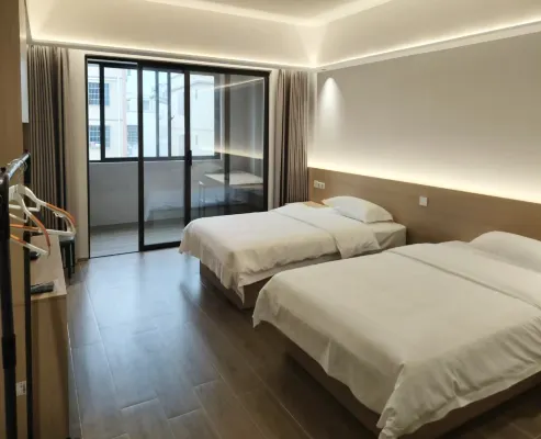 Haikou Zhouren Apartment (Wanda Plaza Convention and Exhibition Center) - Mountain view