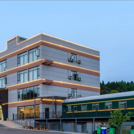 Patong Yehuaping Hotel