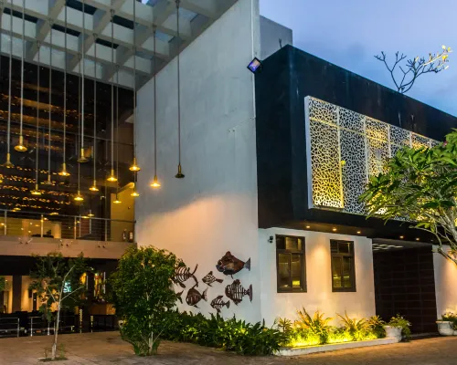 Golden Pearl Tangalle Beach Hotels in Hambantota