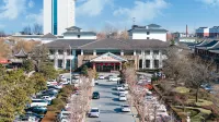 智聖湯泉客房接待中心（沂南智聖湯泉1號樓店） 諸葛亮公園附近的飯店