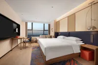 Hefei South Station Fengyue Holiday Hotel