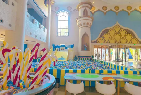 Yue Xin Ju Holiday  Hotel Отели рядом с достопримечательностью «Yuantuojiao Scenic Resort»