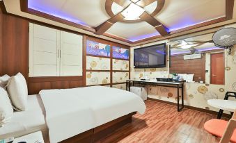 Picasso Motel