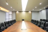 Zijinyuan Grand Hotel - Business