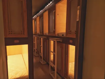 82 Capsule Hotel Hotels near Hongik University Central Library
