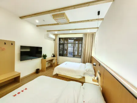 JIU ZUN INN Отели рядом с достопримечательностью «Red Army Sidu Chishui Memorial Park»