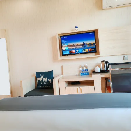 Yizhang Fuhao Hotel