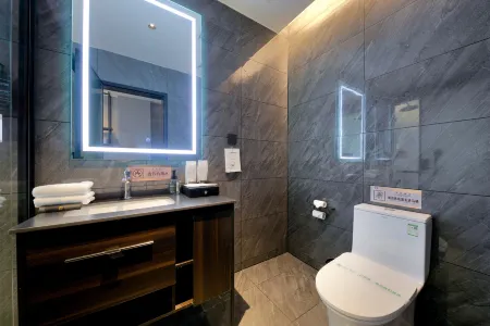 Zhengning Jinming Hotel