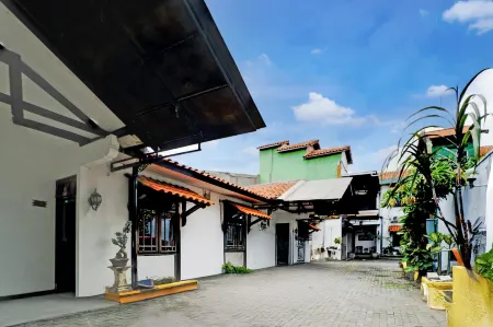 Hotel O Bungurasih Near Juanda International Airport Formerly Griya Waru Hotel