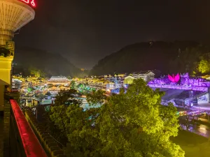 JI Hotel Xiangxi Fenghuang Ancient Town Yunqiao River View