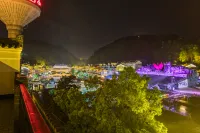JI Hotel Xiangxi Fenghuang Ancient Town Yunqiao River View Hôtels à : Fenghuangxian