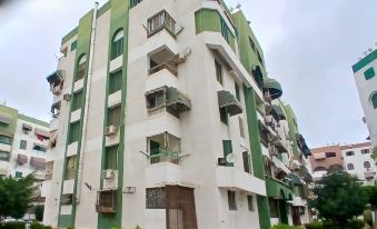 Gadou 2Br Apt w/Kitchen & Balcony - Port Said