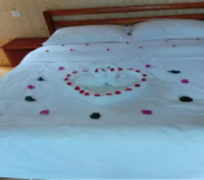 峯林湖畔客棧（安龍店）