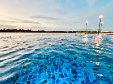 Kuching City Center Riverine Apartment With Balcony & City Views