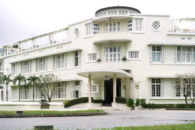 Azerai La Residence Huế Các khách sạn gần Xe ghép Phi Hùng Huế Đà Nẵng