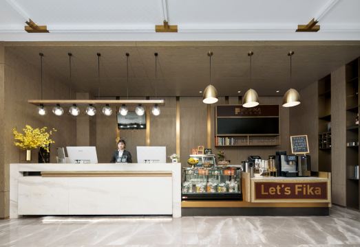 이쟈무플러스 호텔 객실