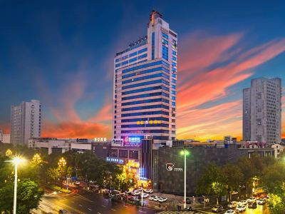Tang's Hotel