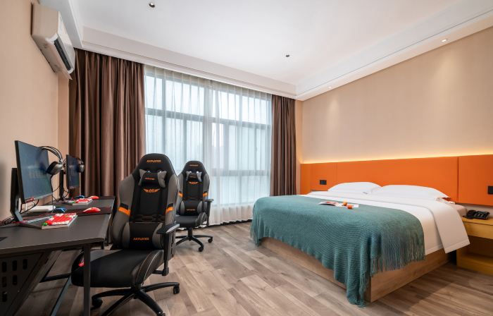 Qitu E-Sports Hotel (Tanghe Darunfa)